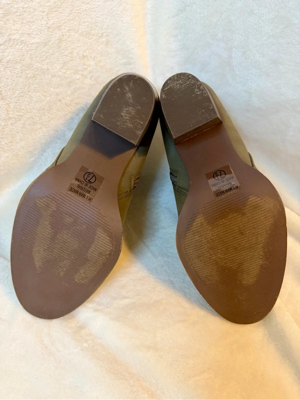 Cityclassified silhouette suede
